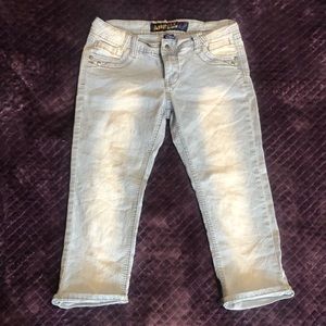 Capri Jeans